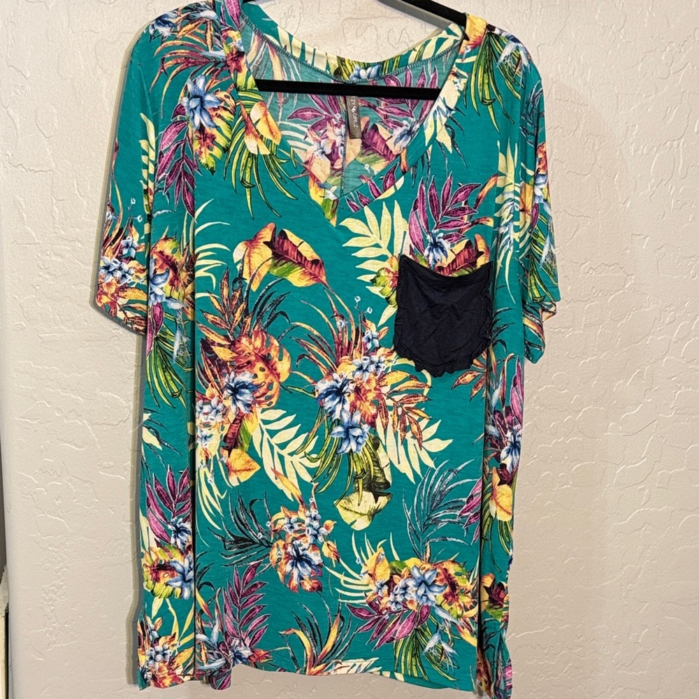 Vibrant Tropical V-Neck Tee with Navy Pocket